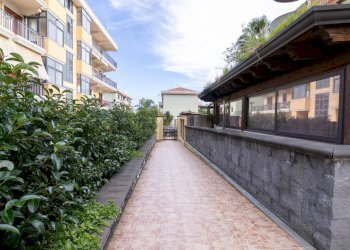 Terrazza - Quadrilocale Via Angelina Damiani Lanza
 
24, Giarre - foto 86