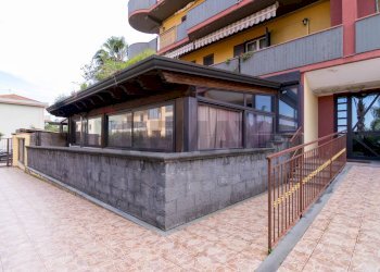 Terrazza - Quadrilocale Via Angelina Damiani Lanza
 
24, Giarre - foto 87