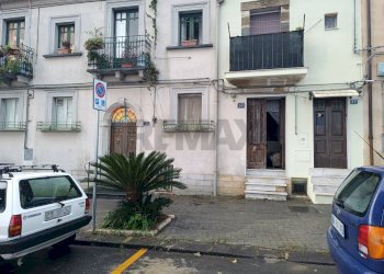 Edificio all\'aperto - Appartamento VIALE REGINA ELENA
 
57, Caltagirone - foto 1