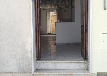 Scale - Appartamento VIALE REGINA ELENA
 
57, Caltagirone - foto 19