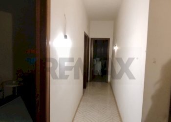 Hall / corridoio - Casa indipendente Via Francesco Messina
 
30, Linguaglossa - foto 15