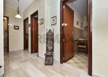 Hall / corridoio - Quadrilocale Via Luigi Pirandello
 
35, Sant'Agata di Militello - foto 17