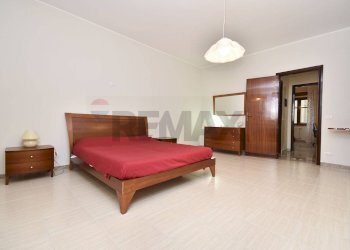 Camera / camera da letto - Quadrilocale Via Luigi Pirandello
 
35, Sant'Agata di Militello - foto 33