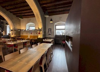 Sala da pranzo - Locale Commerciale via salvatore la rosa
72, Noto - foto 11