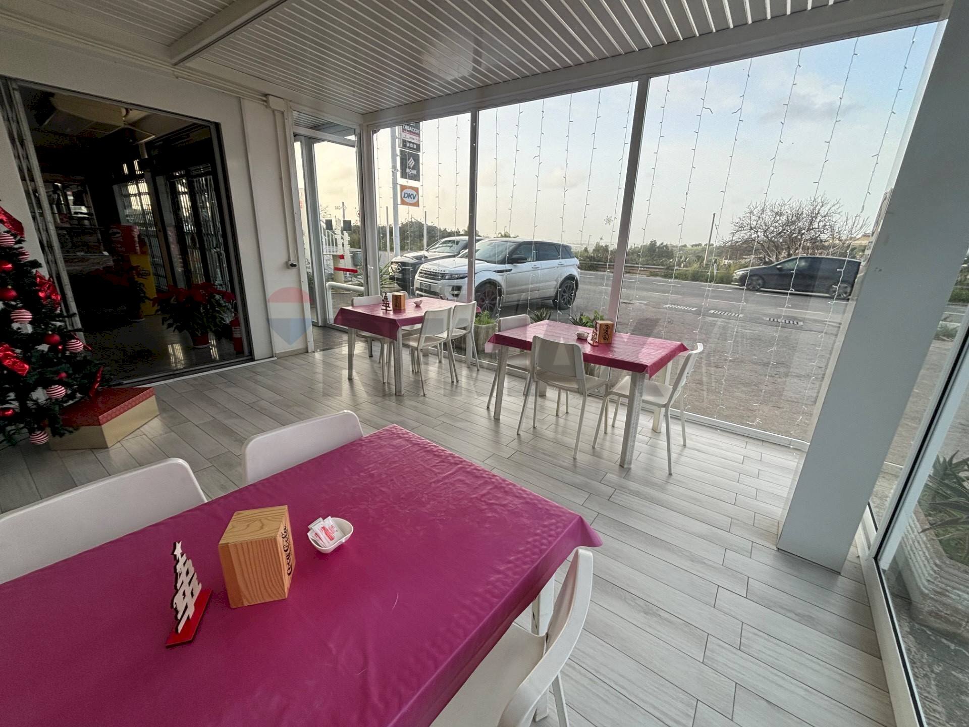 Sala da pranzo - Attività Commerciale via Piave
 
sn, Comiso - foto 3