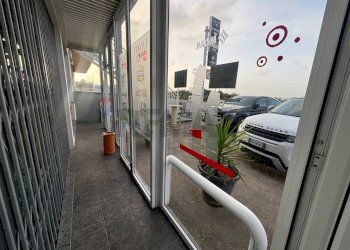 Balcone - Attività Commerciale via Piave
 
sn, Comiso - foto 4