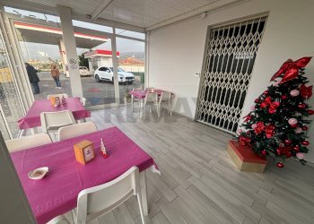 Sala da pranzo - Attività Commerciale via Piave
 
sn, Comiso - foto 5