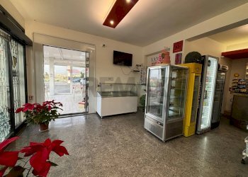 Soggiorno - Attività Commerciale via Piave
 
sn, Comiso - foto 6