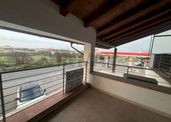 Balcone - Attività Commerciale via Piave
 
sn, Comiso - foto 31