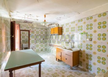 Cucina - Casa indipendente Catania - foto 12