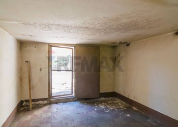 Stanza vuota - Casa indipendente Catania - foto 15