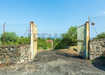 Giardino - Rustico via Carini
 
s/n, Acireale - foto 6