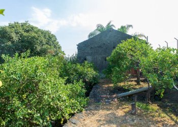 Vista delle montagne - Rustico via Carini
 
s/n, Acireale - foto 12