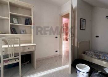 Camera / camera da letto - Quadrilocale Via del Bosco
 
212, Mascalucia - foto 22