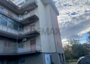 Edificio all\'aperto - Quadrilocale viale tirreno
 
15, Catania - foto 14