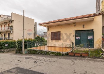 Casa all\'aperto - Casa indipendente Via Santa Maria la Stella
 
99, Aci Sant'Antonio - foto 2