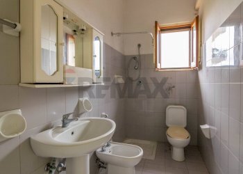 Bagno - Casa indipendente Via Santa Maria la Stella
 
99, Aci Sant'Antonio - foto 14