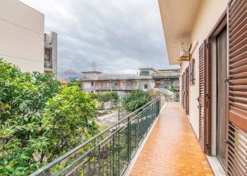 Balcone - Casa indipendente Via Santa Maria la Stella
 
99, Aci Sant'Antonio - foto 20