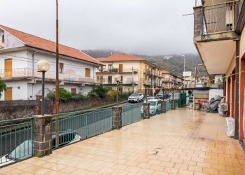 Terrazza - Negozio VIA ALCIDE DE GASPARI
 
1, Zafferana Etnea - foto 19