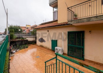 Terrazza - Negozio VIA ALCIDE DE GASPARI
 
1, Zafferana Etnea - foto 21