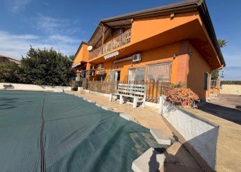 Casa all\'aperto - Villa Valcorrente
s.n., Motta Sant'Anastasia - foto 1