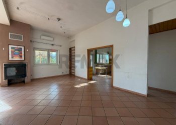 Stanza vuota - Villa Valcorrente
s.n., Motta Sant'Anastasia - foto 9