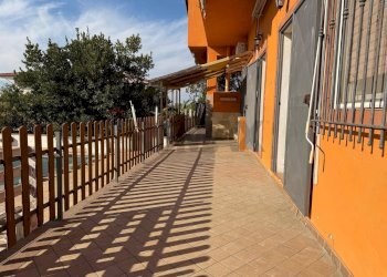 Balcone - Villa Valcorrente
s.n., Motta Sant'Anastasia - foto 14