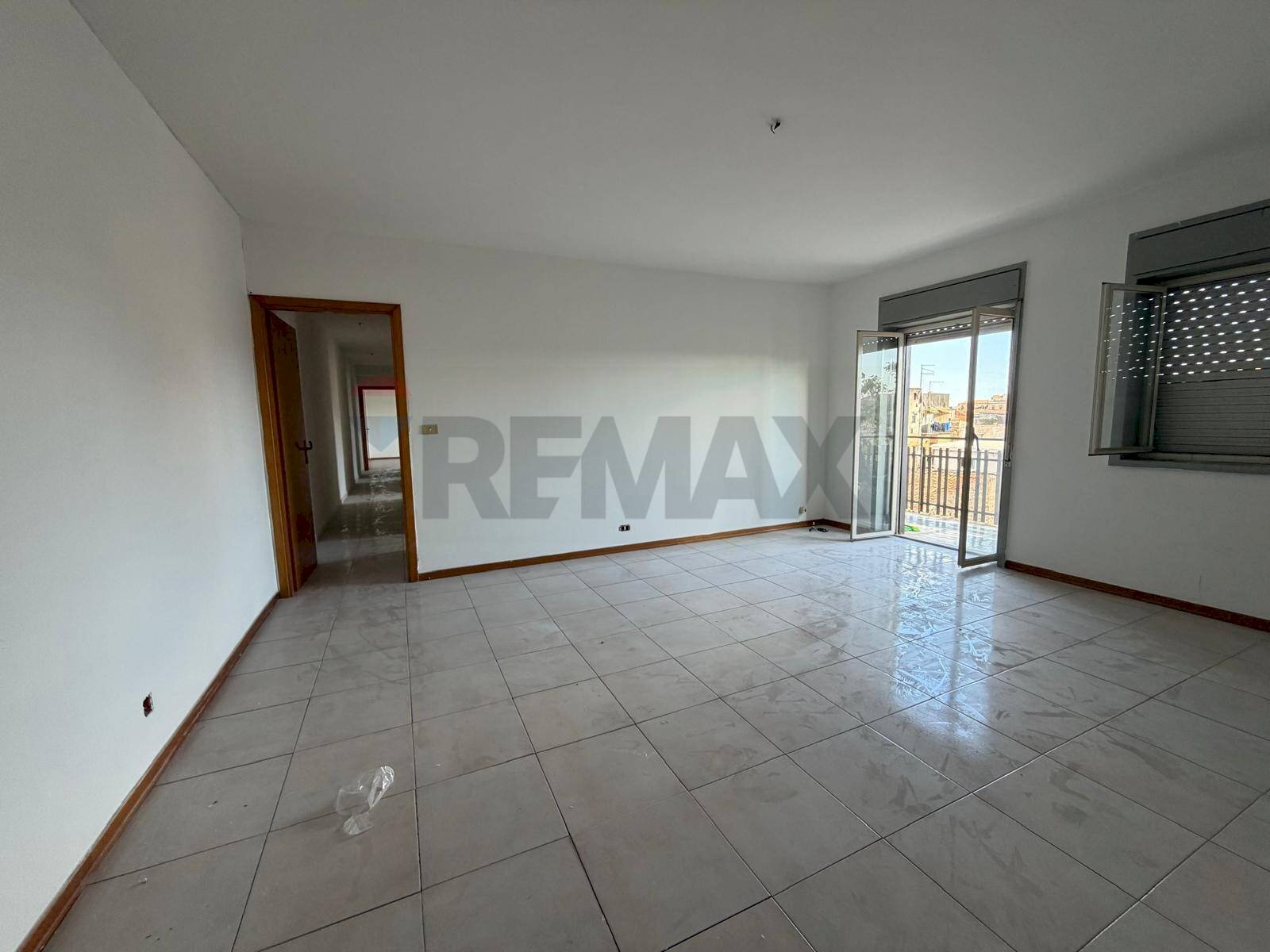 Stanza vuota - Quadrilocale Via Suor Anna Cantalupo
 
25, Catania - foto 3