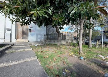 Giardino - Quadrilocale Via Suor Anna Cantalupo
 
25, Catania - foto 23