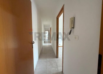 Hall / corridoio - Quadrilocale Via Suor Anna Cantalupo
 
25, Catania - foto 17