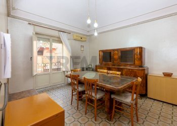 Sala da pranzo - Appartamento Via Francesco Crispi
 
6/8, Adrano - foto 4