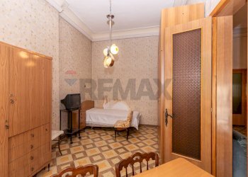 Camera / camera da letto - Appartamento Via Francesco Crispi
 
6/8, Adrano - foto 16