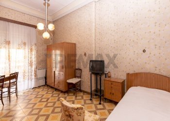 Camera / camera da letto - Appartamento Via Francesco Crispi
 
6/8, Adrano - foto 17