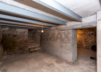 Stanza vuota - Appartamento Via Francesco Crispi
 
6/8, Adrano - foto 32