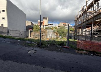 Edificio all\'aperto - Terreno edificabile via Giulio Cesare
7, Belpasso - foto 2