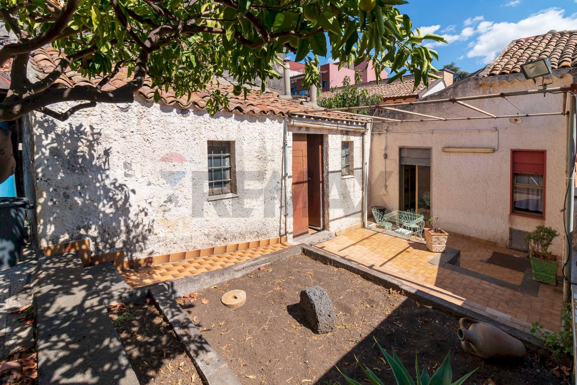 Casa all\'aperto - Casa indipendente via Vittorio Emanuele III
 
307, 309, Belpasso - foto 2