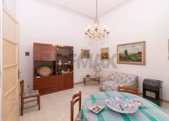 Sala da pranzo - Casa indipendente via Vittorio Emanuele III
 
307, 309, Belpasso - foto 8