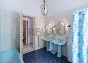 Bagno - Casa indipendente via Vittorio Emanuele III
 
307, 309, Belpasso - foto 14