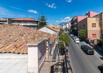 Edificio all\'aperto - Casa indipendente via Vittorio Emanuele III
 
307, 309, Belpasso - foto 37