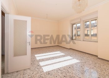 Stanza vuota - Appartamento VIA Giuseppe Sciuti
 
15, Acireale - foto 11