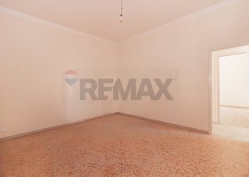 Stanza vuota - Appartamento VIA Giuseppe Sciuti
 
15, Acireale - foto 37