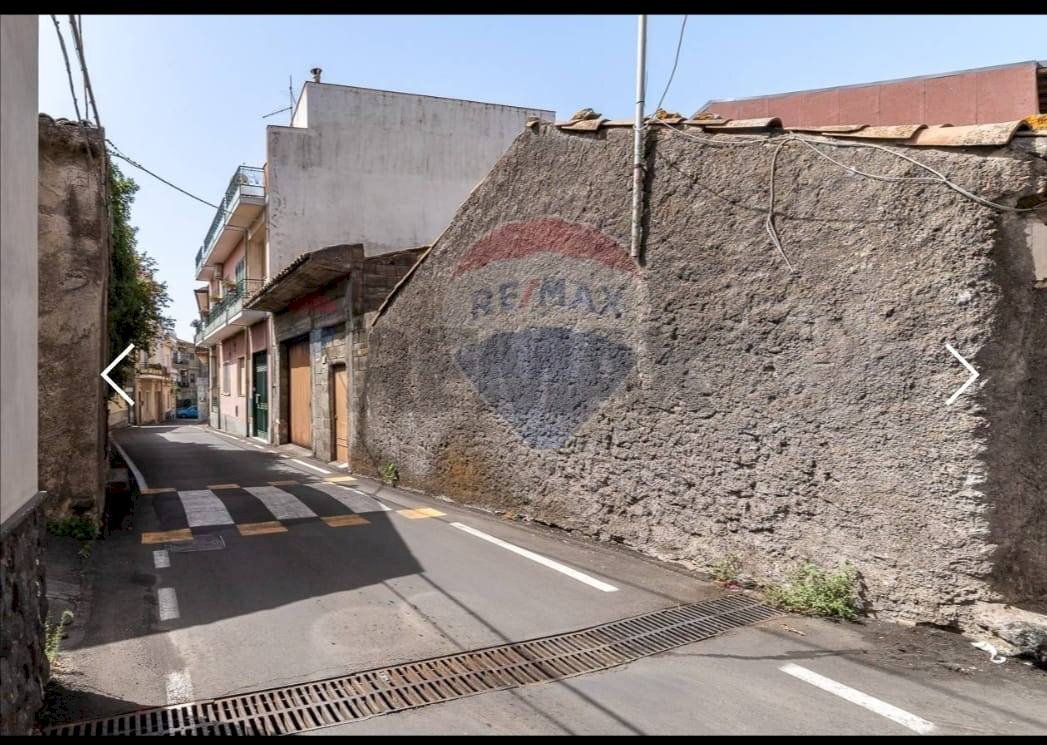 Edificio all\'aperto - Independent house VIA SAN MARTINO
 
1-3, Camporotondo Etneo - photo 2