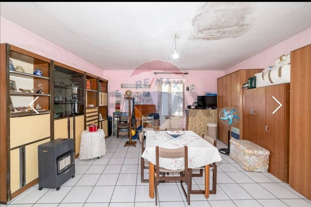 Sala da pranzo - Independent house VIA SAN MARTINO
 
1-3, Camporotondo Etneo - photo 3