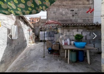 Terrazza - Casa indipendente VIA SAN MARTINO
 
1-3, Camporotondo Etneo - foto 10