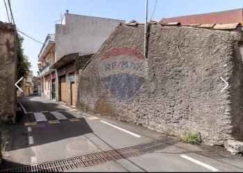 Casa all\'aperto - Casa indipendente VIA SAN MARTINO
 
1-3, Camporotondo Etneo - foto 11