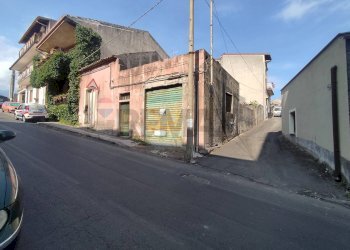 Edificio all\'aperto - Casa indipendente VIA REGINA ELENA
 
100, Belpasso - foto 4