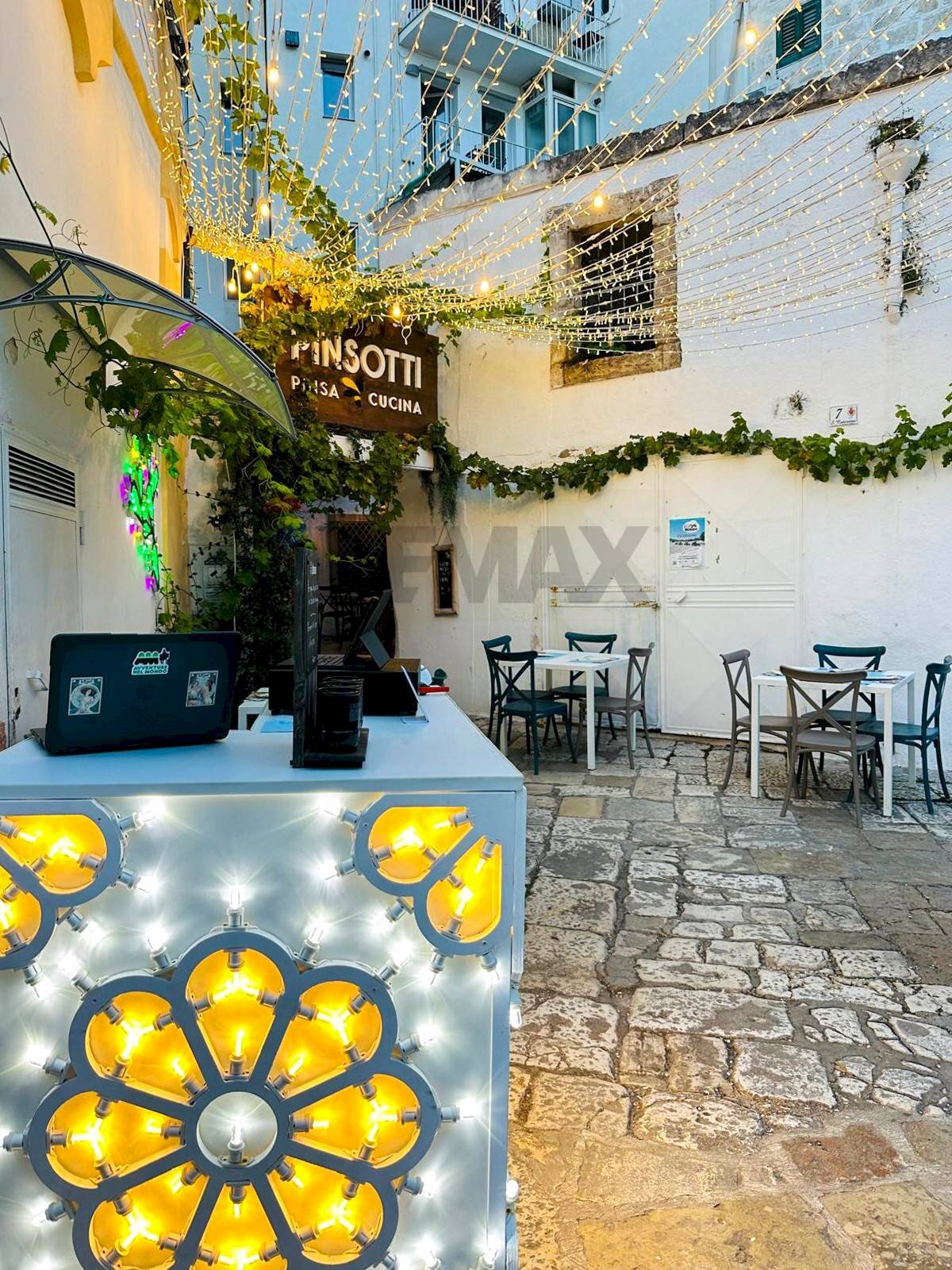 Terrazza - Locale Commerciale Via Santa Caterina
 
9, Monopoli - foto 2