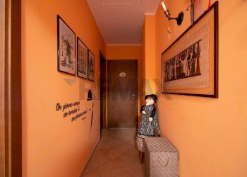 Hall / corridoio - Appartamento Aldo Moro
 
16, Castelplanio - foto 10