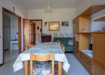 Sala da pranzo - Appartamento Ponte Esinante
 
17, Cupramontana - foto 4