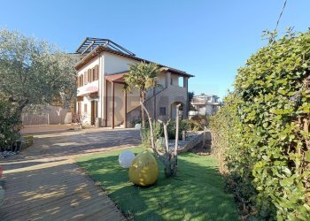 Casa all\'aperto - Bilocale Via Bastia
 
10 C, Torgiano - foto 1